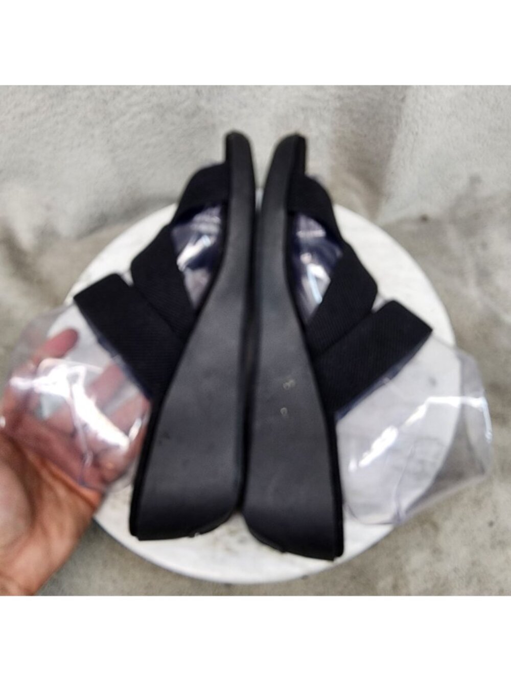 Aerosoles Shoes Womens Size 9.5 Black Fabric Slip On Sandals - Picture 6 of 11
